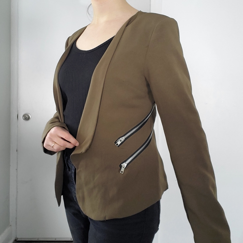 Flowy Blazer-style Jacket